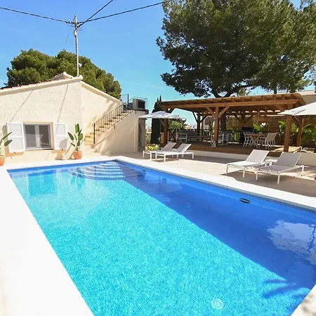 Villa Rooftop Sea Views - Maryvilla - Sleeps 6 *