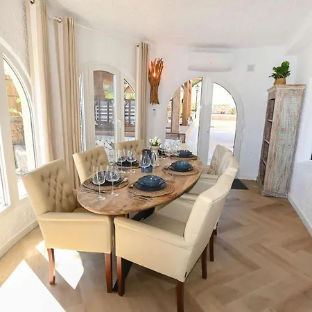 Rooftop Sea Views - Maryvilla - Sleeps 6 Villa Calp