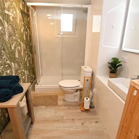 Rooftop Sea Views - Maryvilla - Sleeps 6 *
