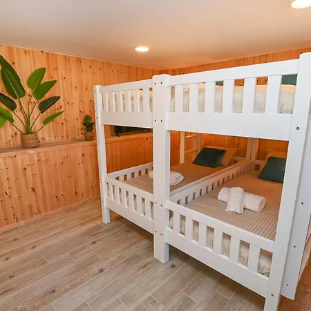 Villa Rooftop Sea Views - Maryvilla - Sleeps 6