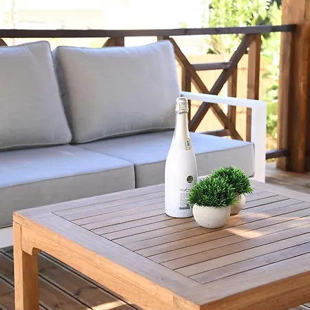 Villa Rooftop Sea Views - Maryvilla - Sleeps 6 *